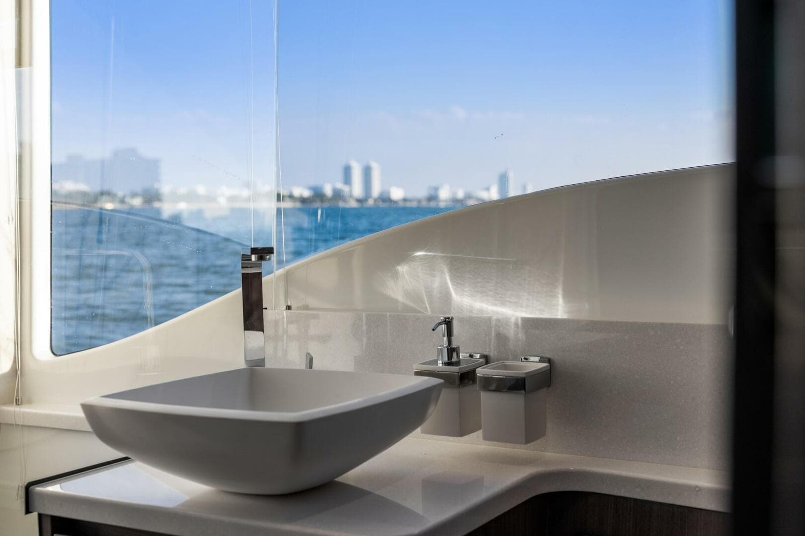 2025 Galeon 50 Fly — photo 39