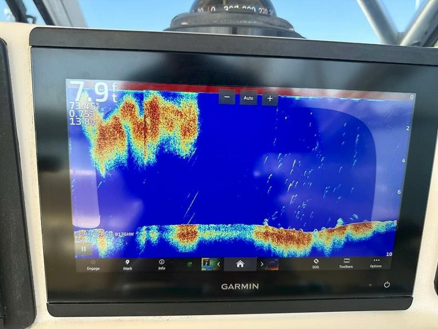 2004 Albemarle 320 Express Fisherman — photo 11