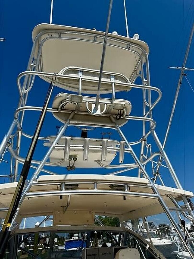 2004 Albemarle 320 Express Fisherman — photo 22