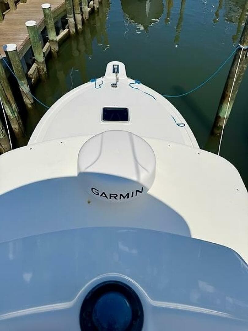 2004 Albemarle 320 Express Fisherman — photo 24