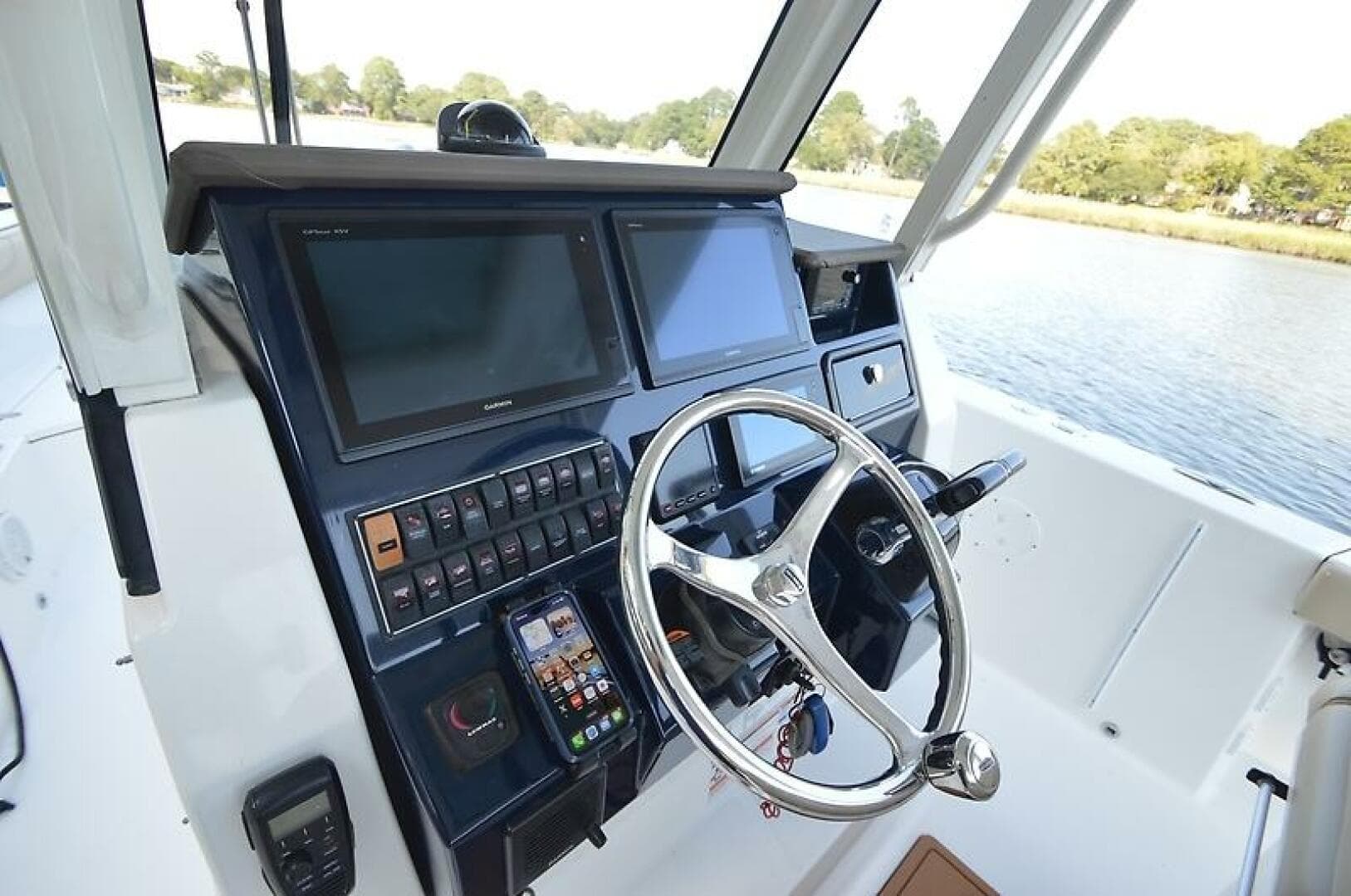 2019 Pursuit S 288 — photo 36