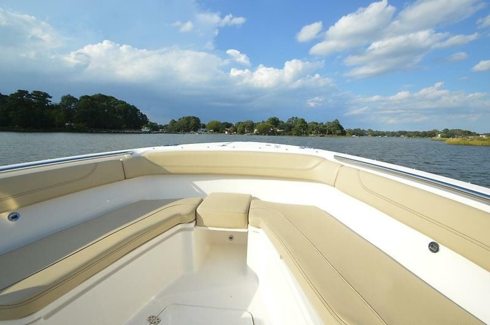 2019 Pursuit S 288 — photo 58