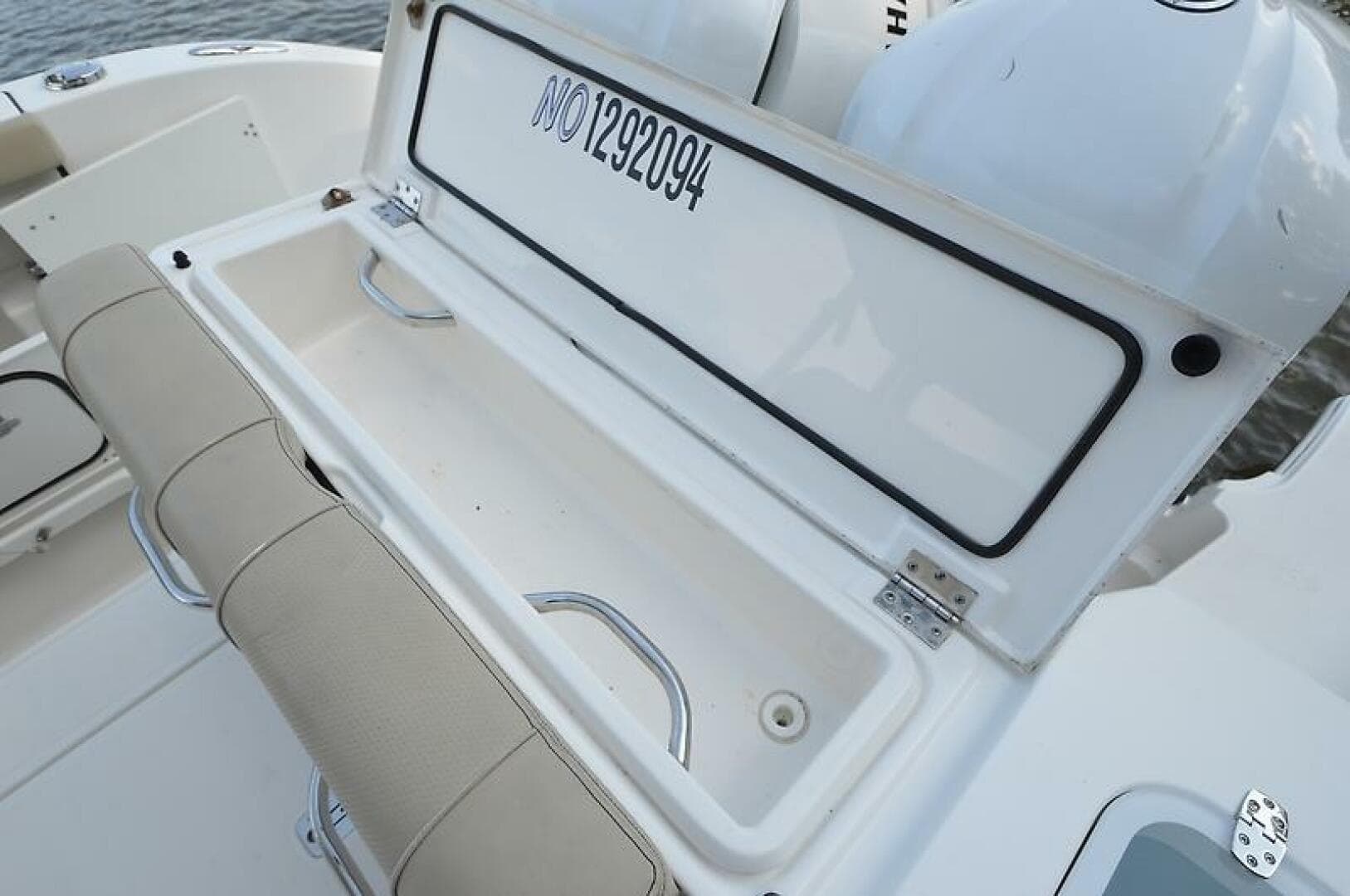 2019 Pursuit S 288 — photo 40