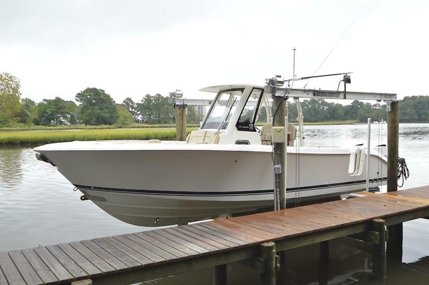 2019 Pursuit S 288 — photo 16