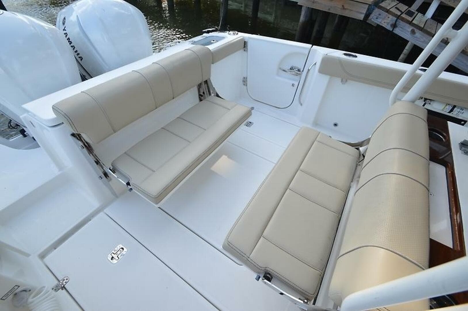 2019 Pursuit S 288 — photo 49