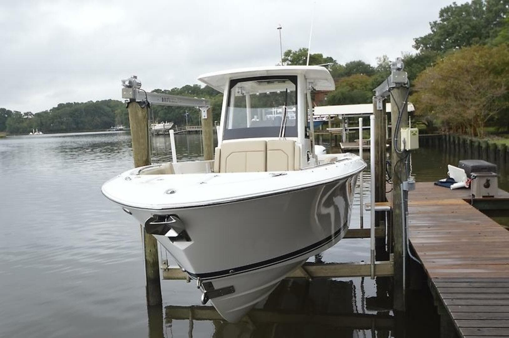 2019 Pursuit S 288 — photo 18