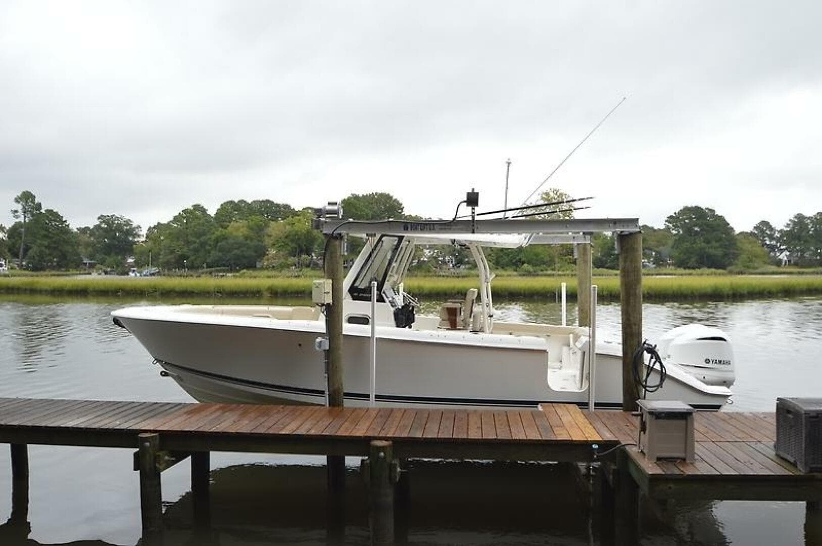 2019 Pursuit S 288 — photo 15