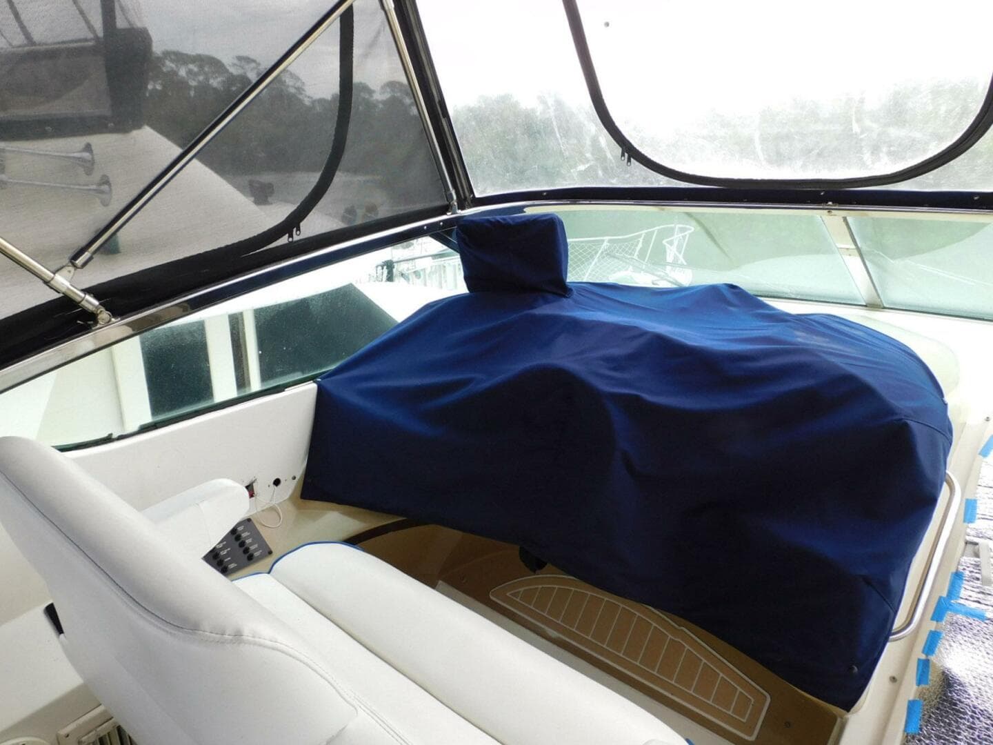 2002 Carver 570 Voyager Pilothouse — photo 43