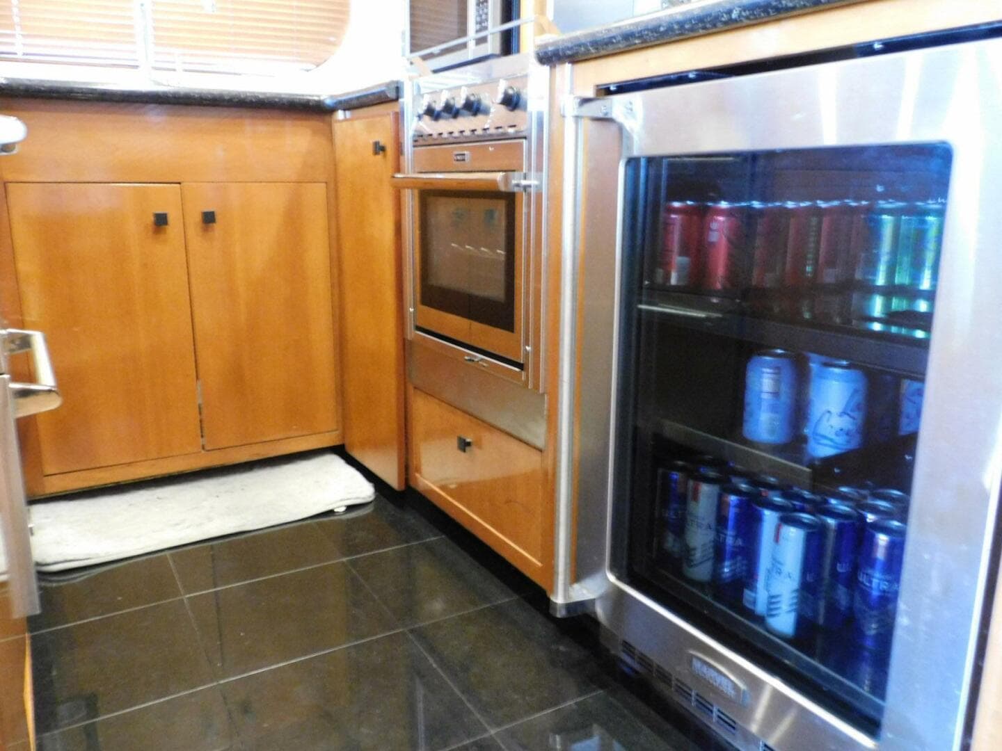 2002 Carver 570 Voyager Pilothouse — photo 14