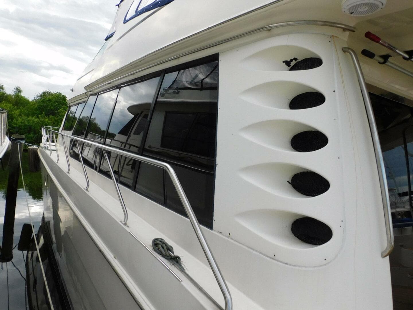 2002 Carver 570 Voyager Pilothouse — photo 42