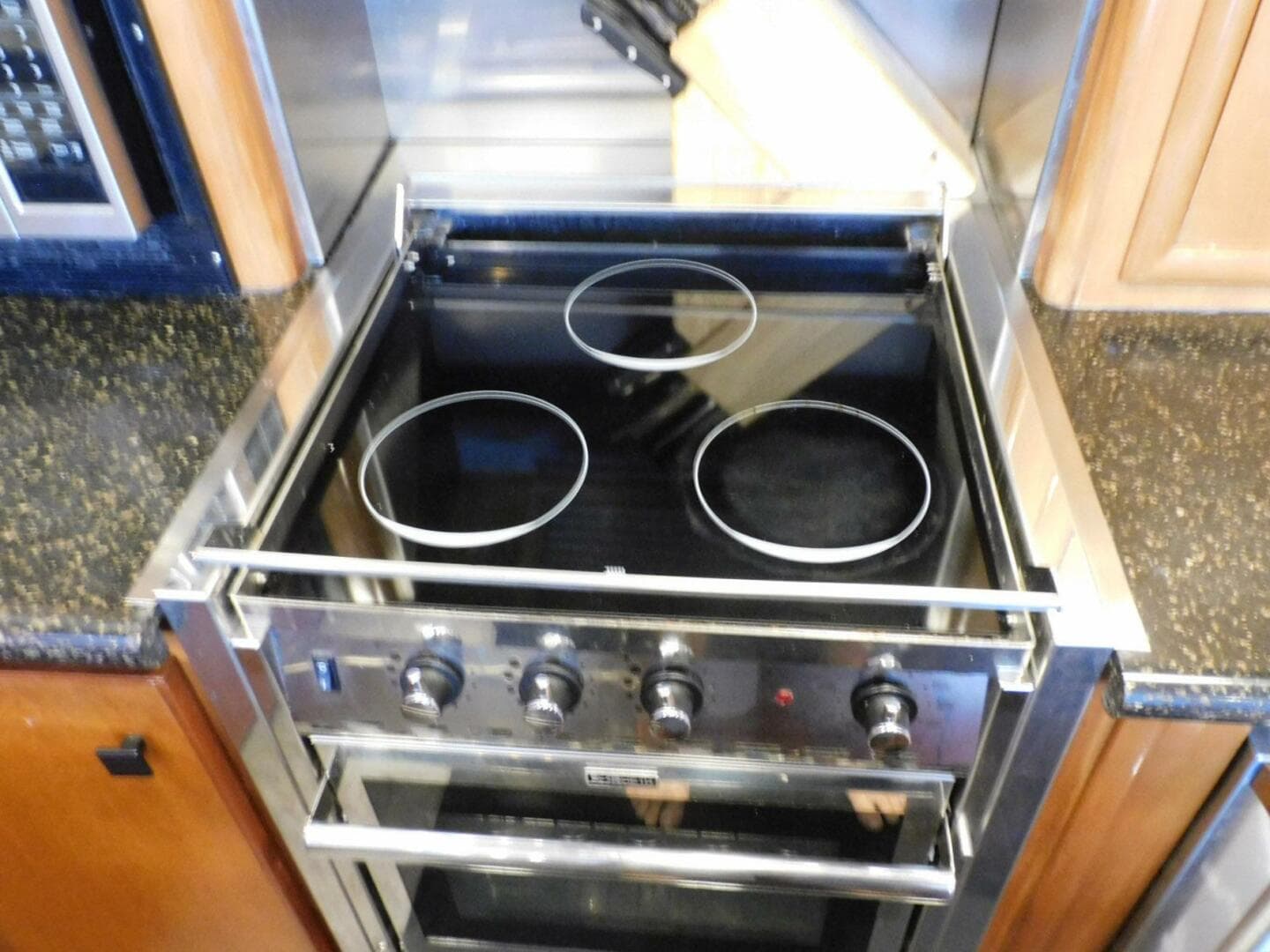 2002 Carver 570 Voyager Pilothouse — photo 15