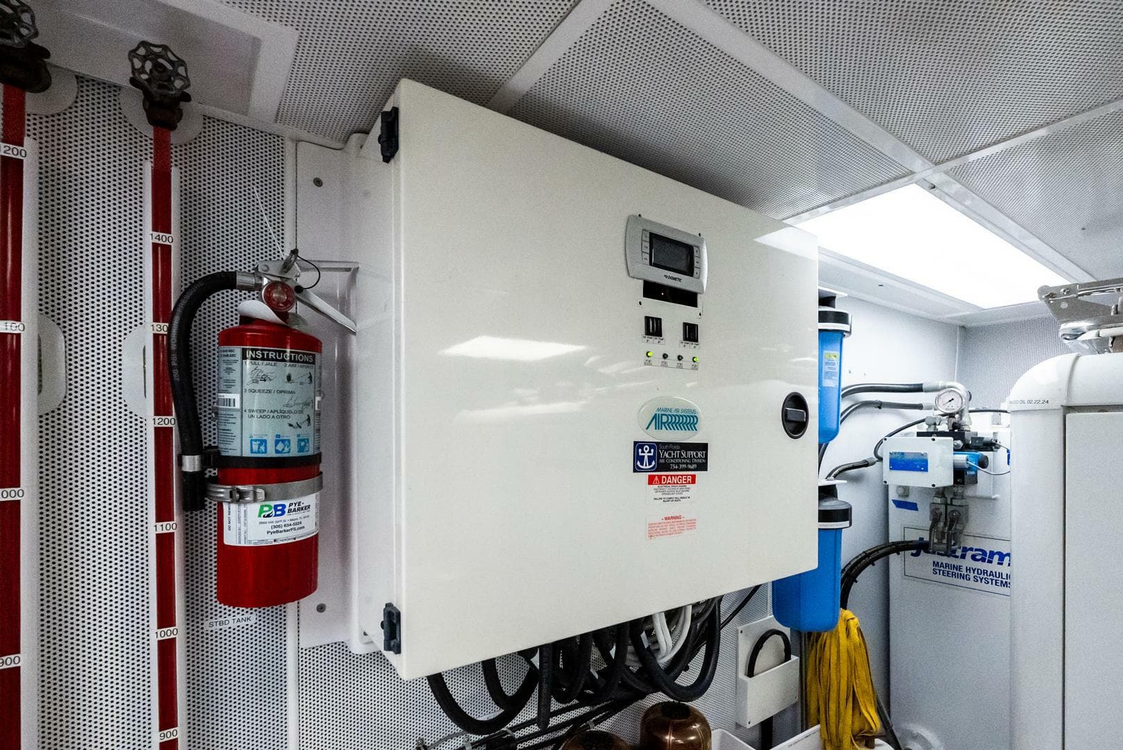 2011 Westport 112 — photo 86