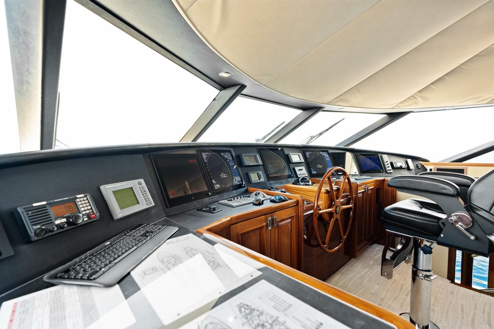 2011 Westport 112 — photo 67