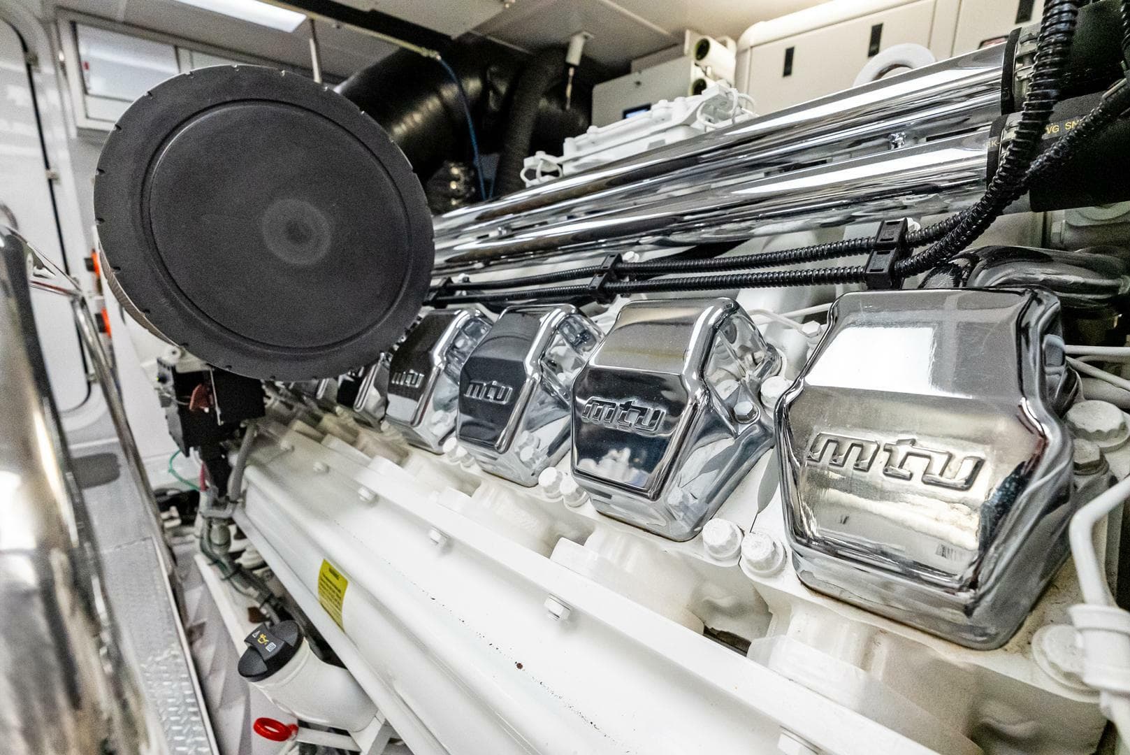 2011 Westport 112 — photo 90