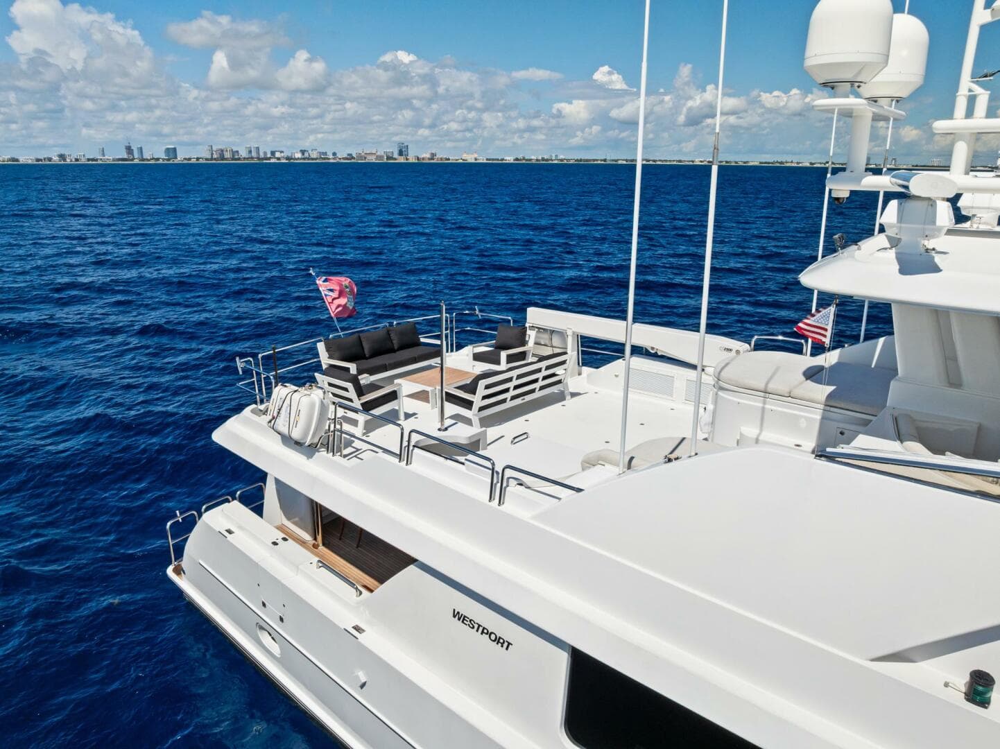 2011 Westport 112 — photo 11