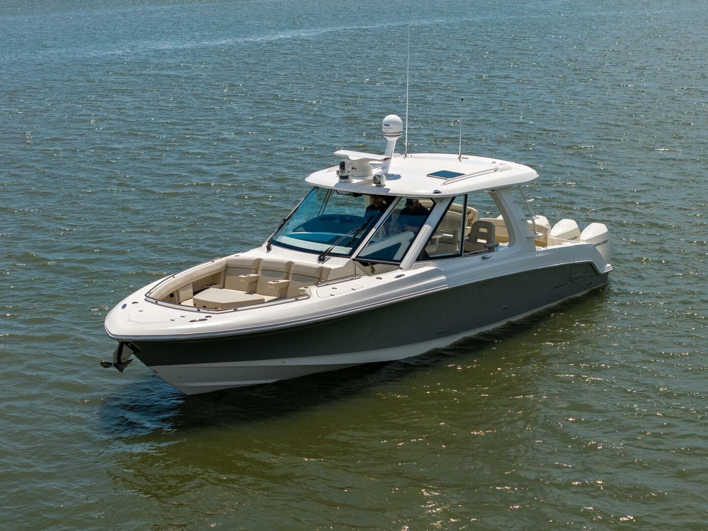2022 Boston Whaler — photo 2