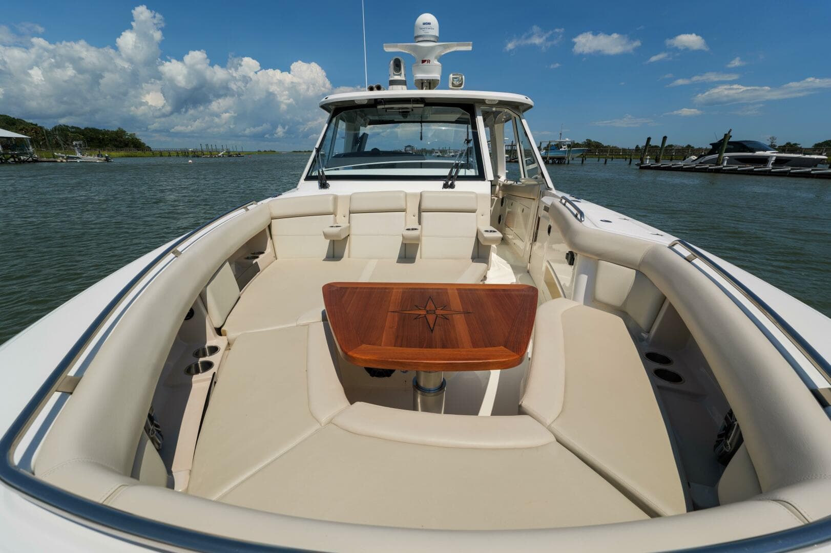2022 Boston Whaler — photo 12