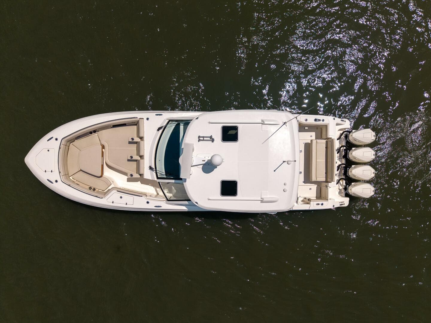 2022 Boston Whaler — photo 9