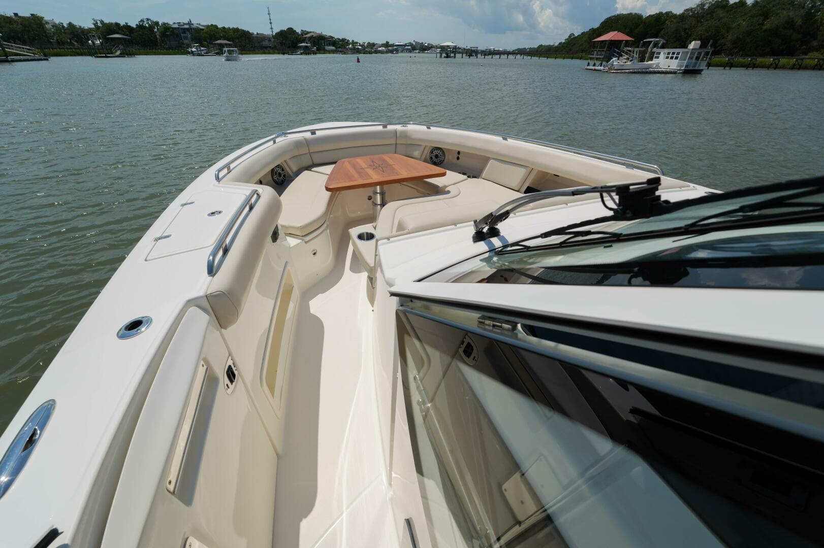 2022 Boston Whaler — photo 10