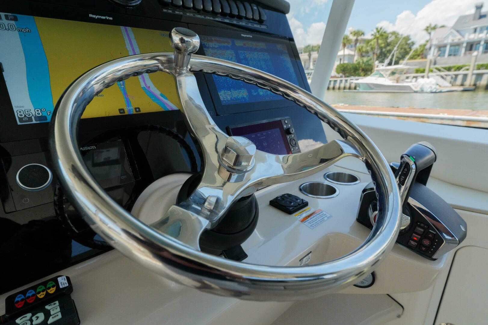 2022 Boston Whaler — photo 26