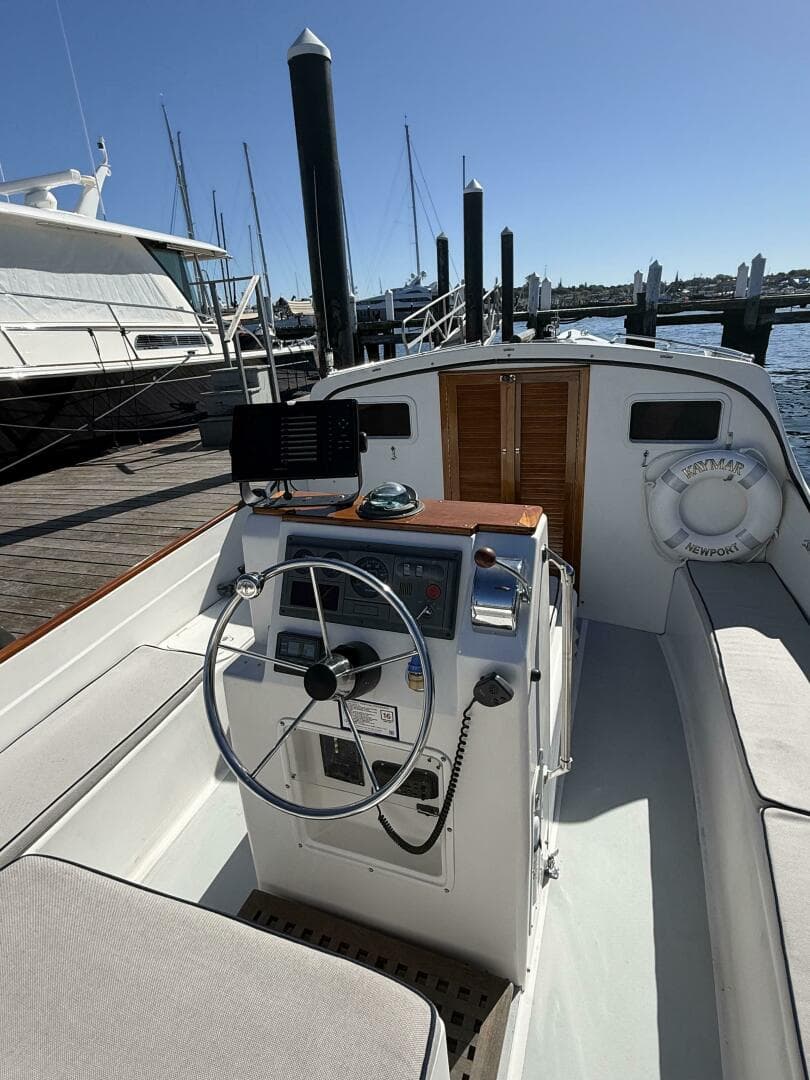 1996 Oldport Marine 26 — photo 6