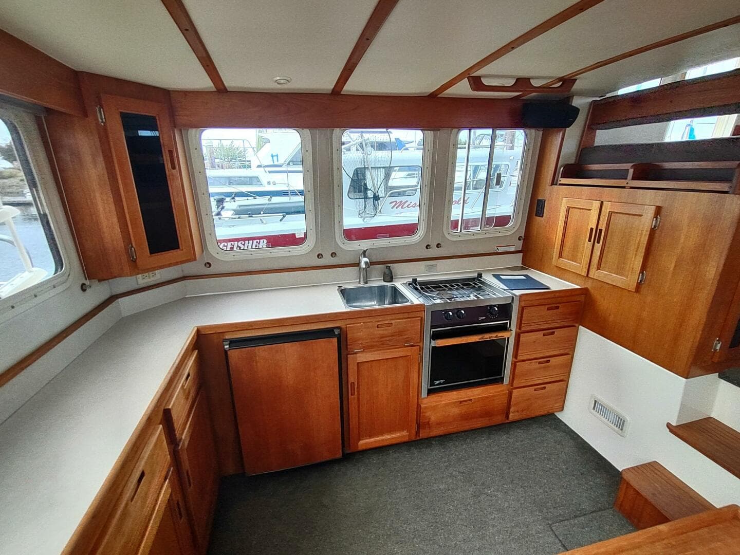 2004 Nordic Tugs 32 — photo 15