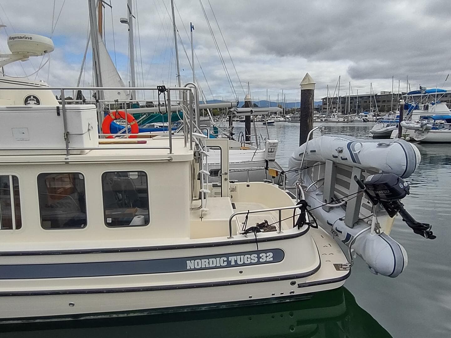 2004 Nordic Tugs 32 — photo 4