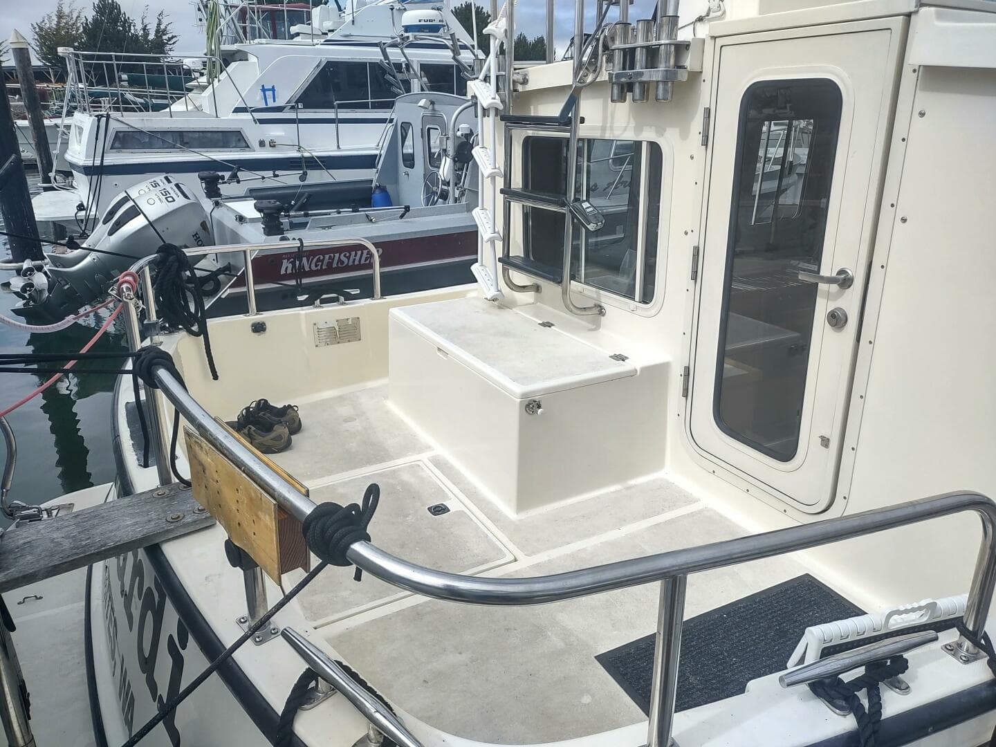 2004 Nordic Tugs 32 — photo 10