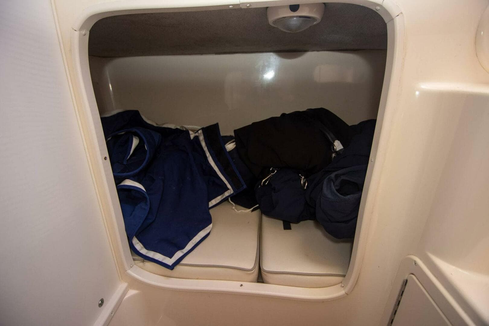 2004 Grady-White Sailfish 282 — photo 44