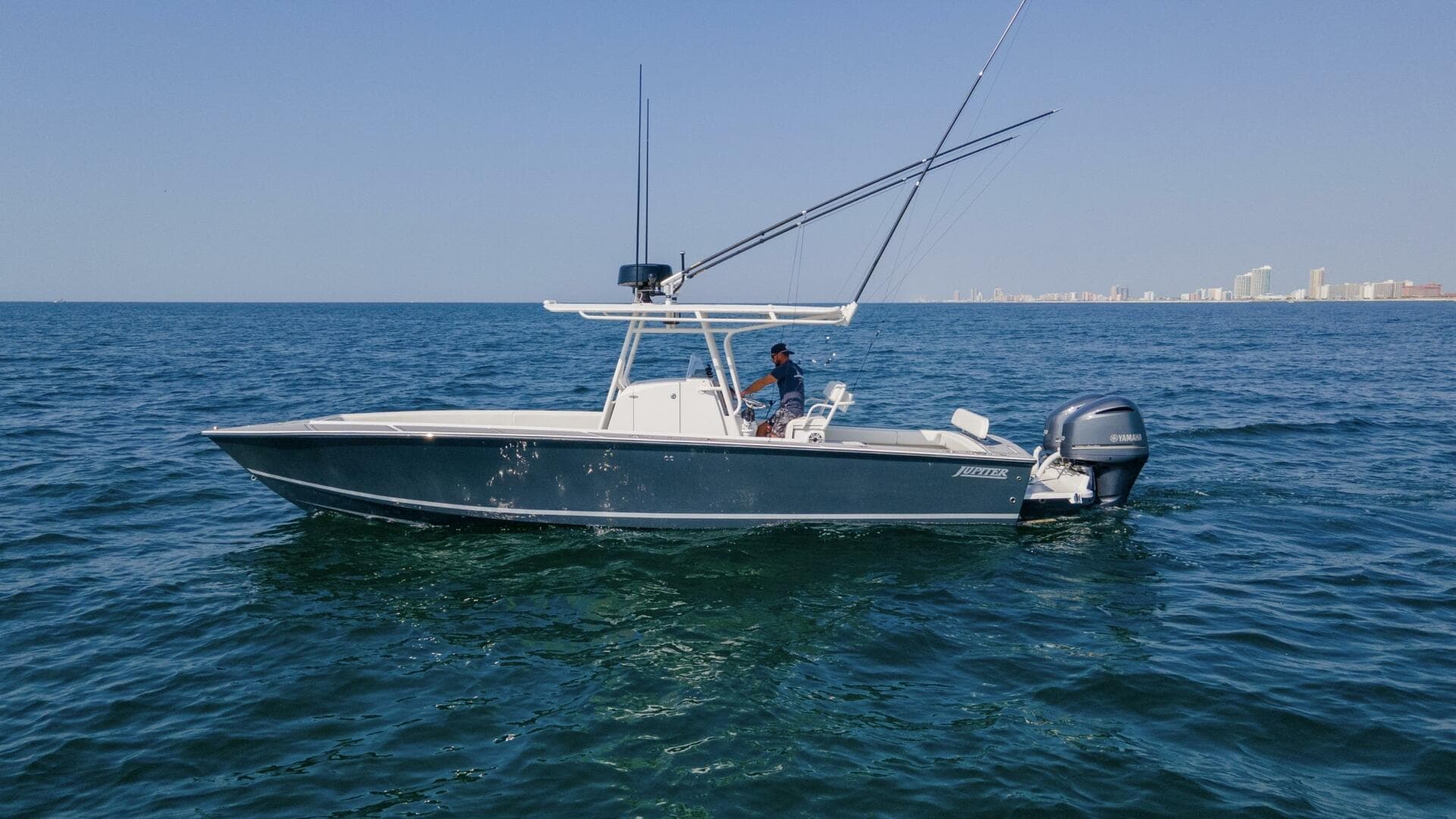 2004 Jupiter 31 FS — photo 11