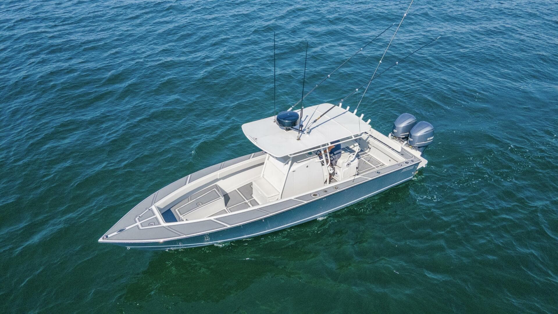 2004 Jupiter 31 FS — photo 12