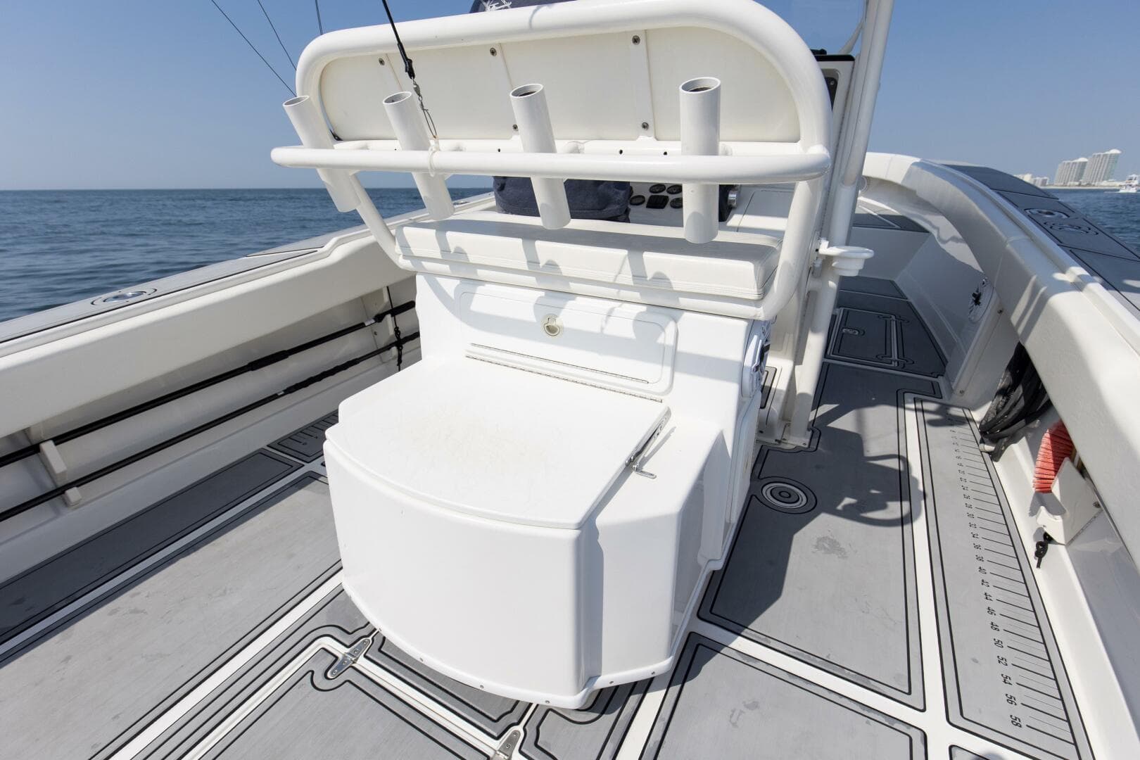 2004 Jupiter 31 FS — photo 7