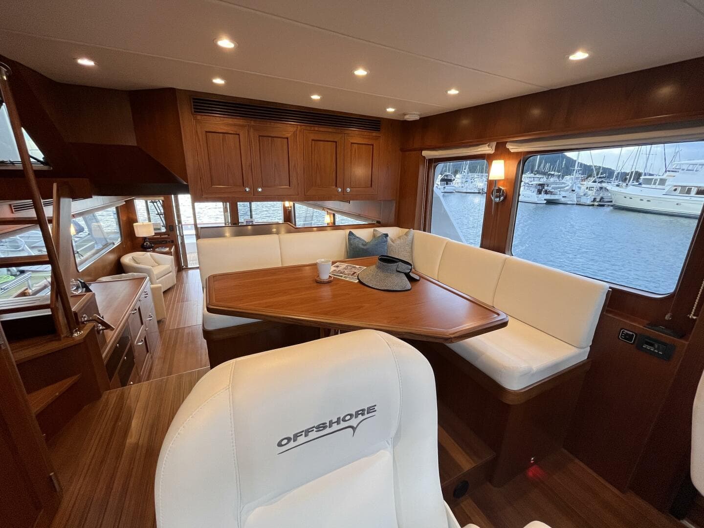 2023 Offshore Yachts Elv — photo 8