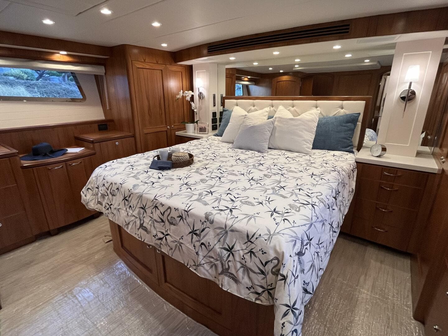 2023 Offshore Yachts Elv — photo 12