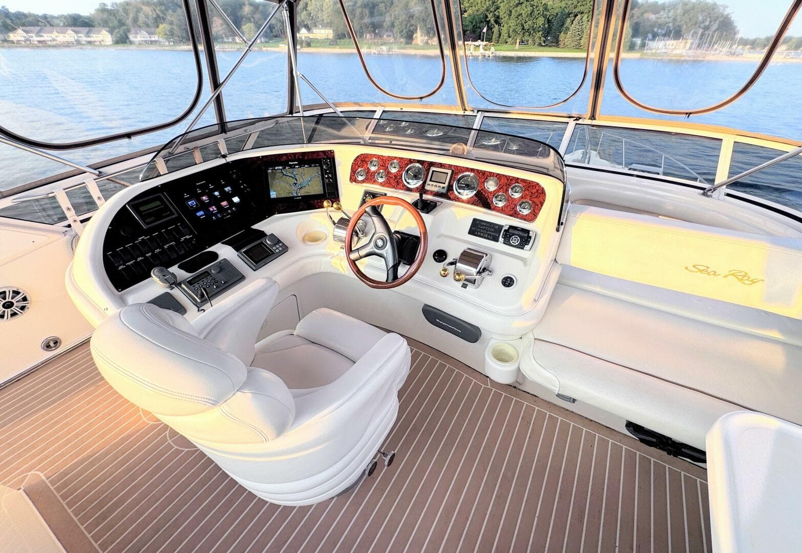 2000 Sea Ray 450 Express Bridge — photo 31