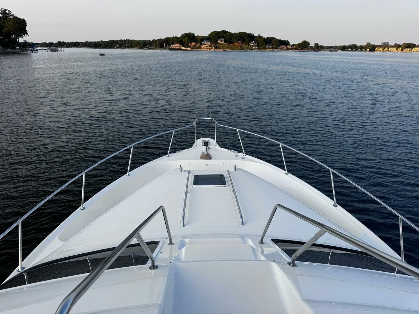 2000 Sea Ray 450 Express Bridge — photo 14