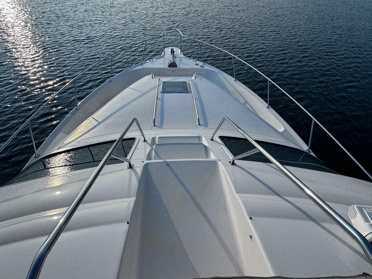 2000 Sea Ray 450 Express Bridge — photo 11