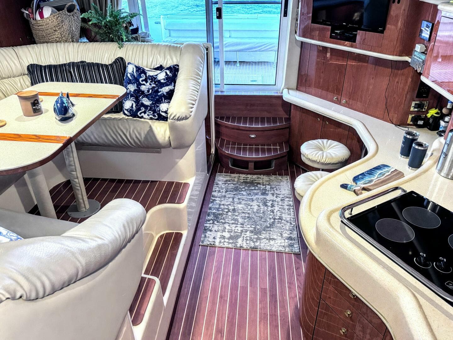 2000 Sea Ray 450 Express Bridge — photo 41