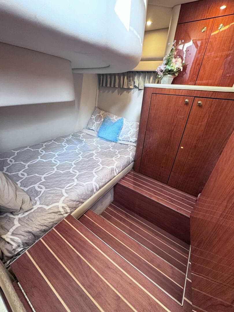 2000 Sea Ray 450 Express Bridge — photo 50