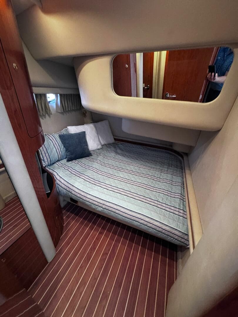 2000 Sea Ray 450 Express Bridge — photo 45