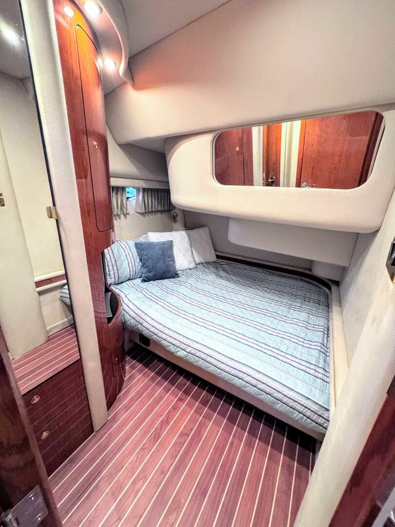 2000 Sea Ray 450 Express Bridge — photo 48