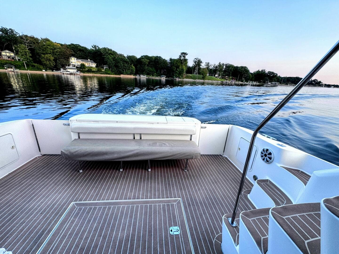 2000 Sea Ray 450 Express Bridge — photo 21