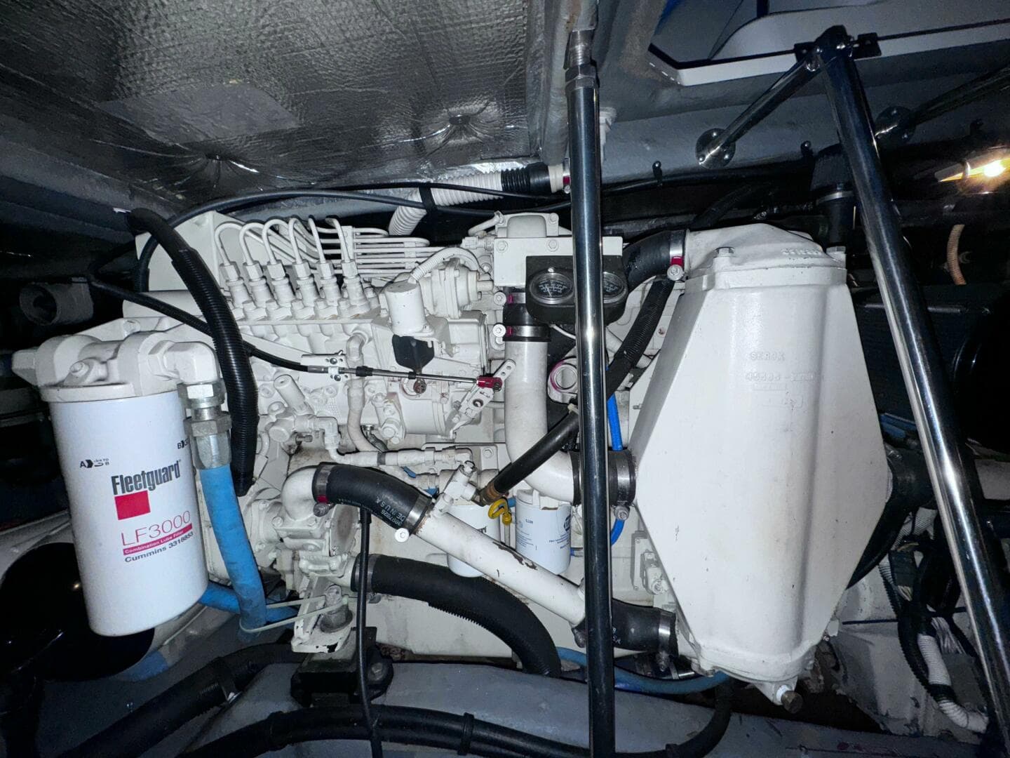 2000 Sea Ray 450 Express Bridge — photo 56