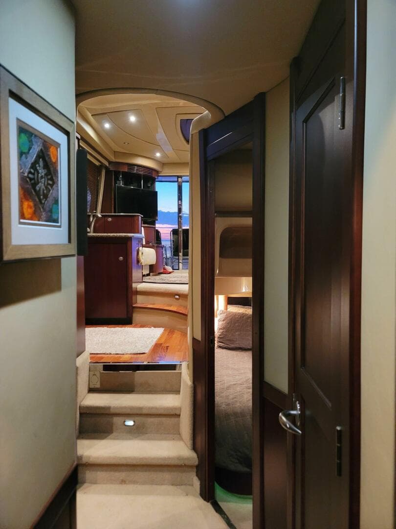 2006 Sea Ray 52 Sedan Bridge — photo 32