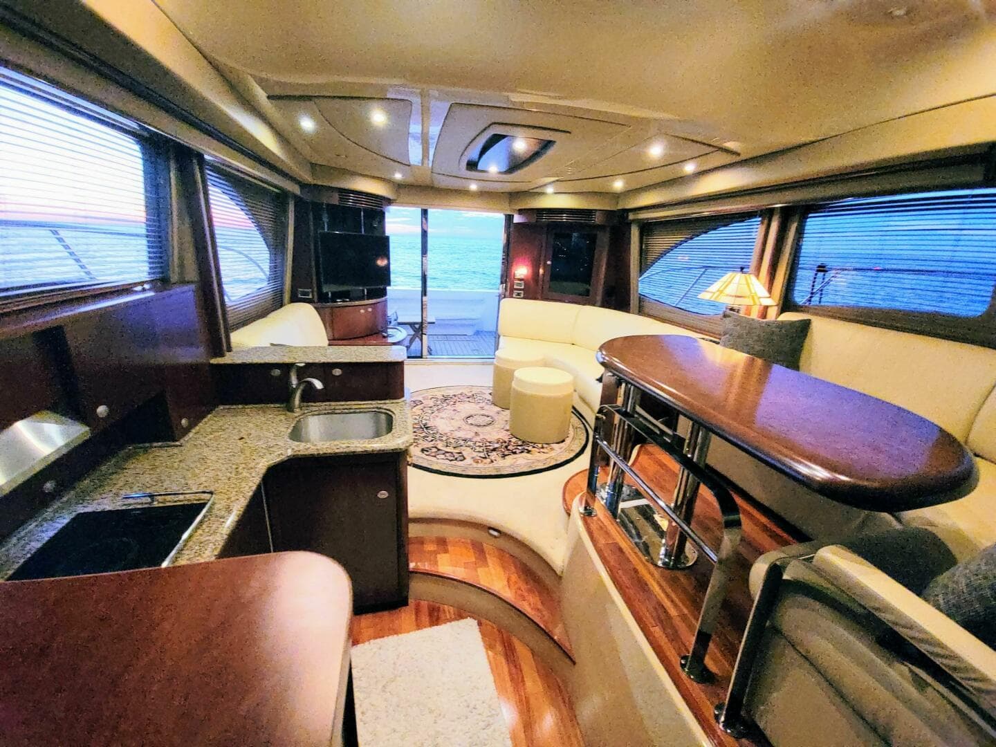 2006 Sea Ray 52 Sedan Bridge — photo 23