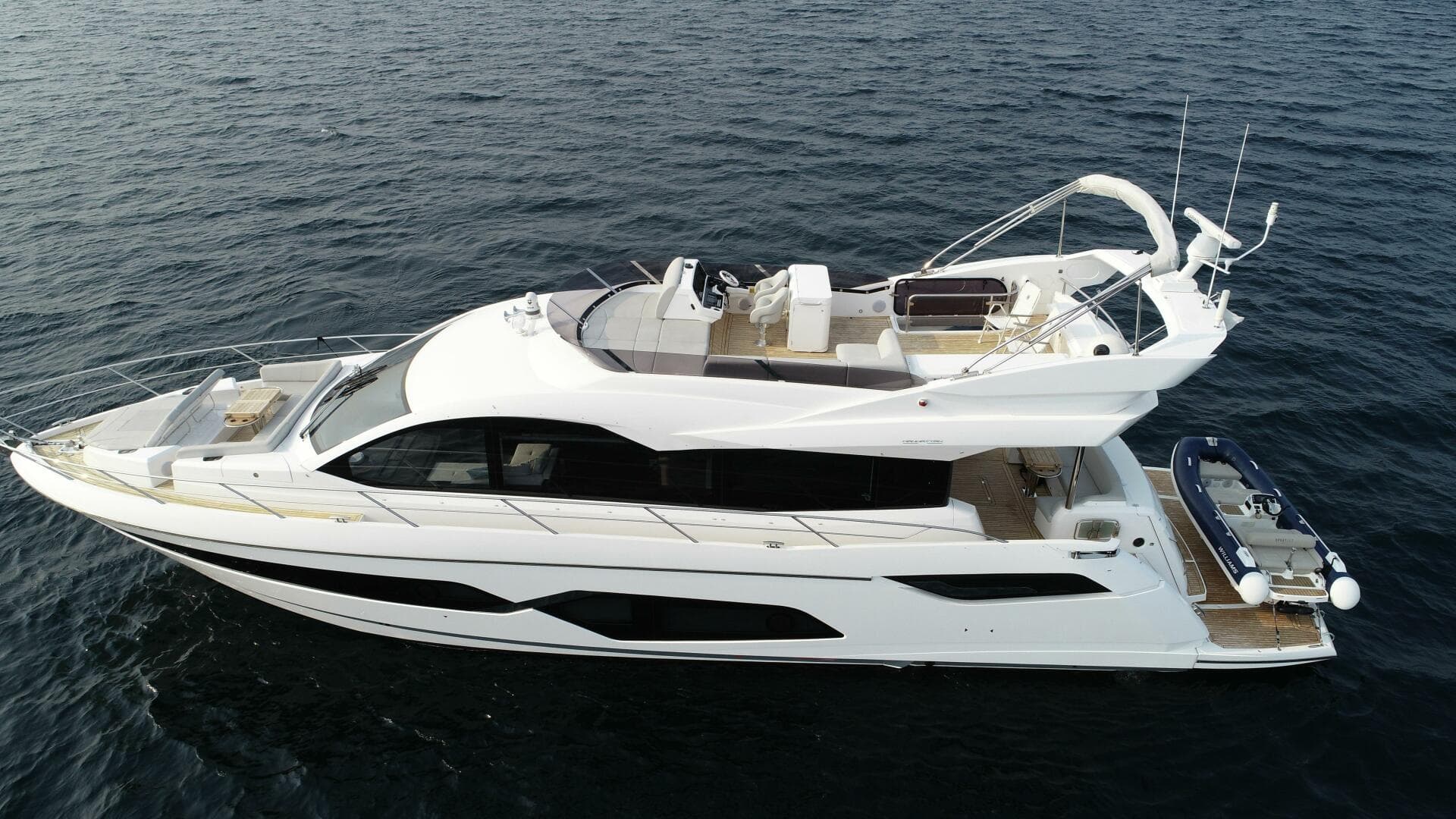 2023 Sunseeker 68 Manhattan — photo 1