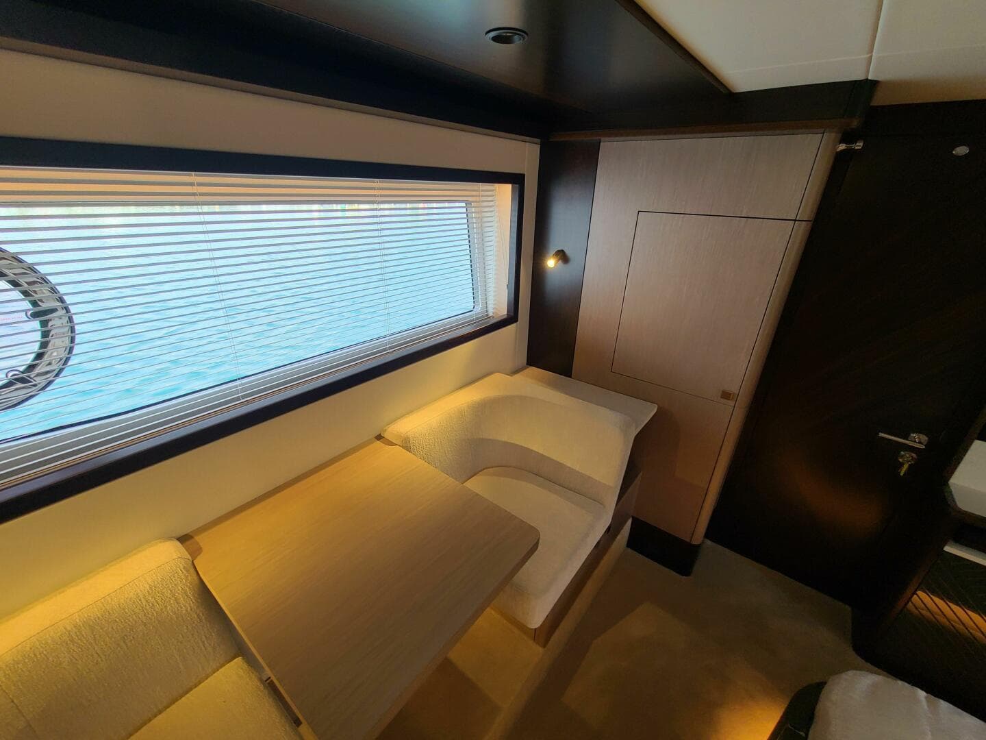 2023 Sunseeker 68 Manhattan — photo 22