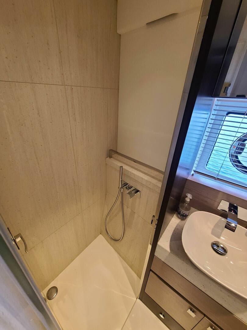 2023 Sunseeker 68 Manhattan — photo 35