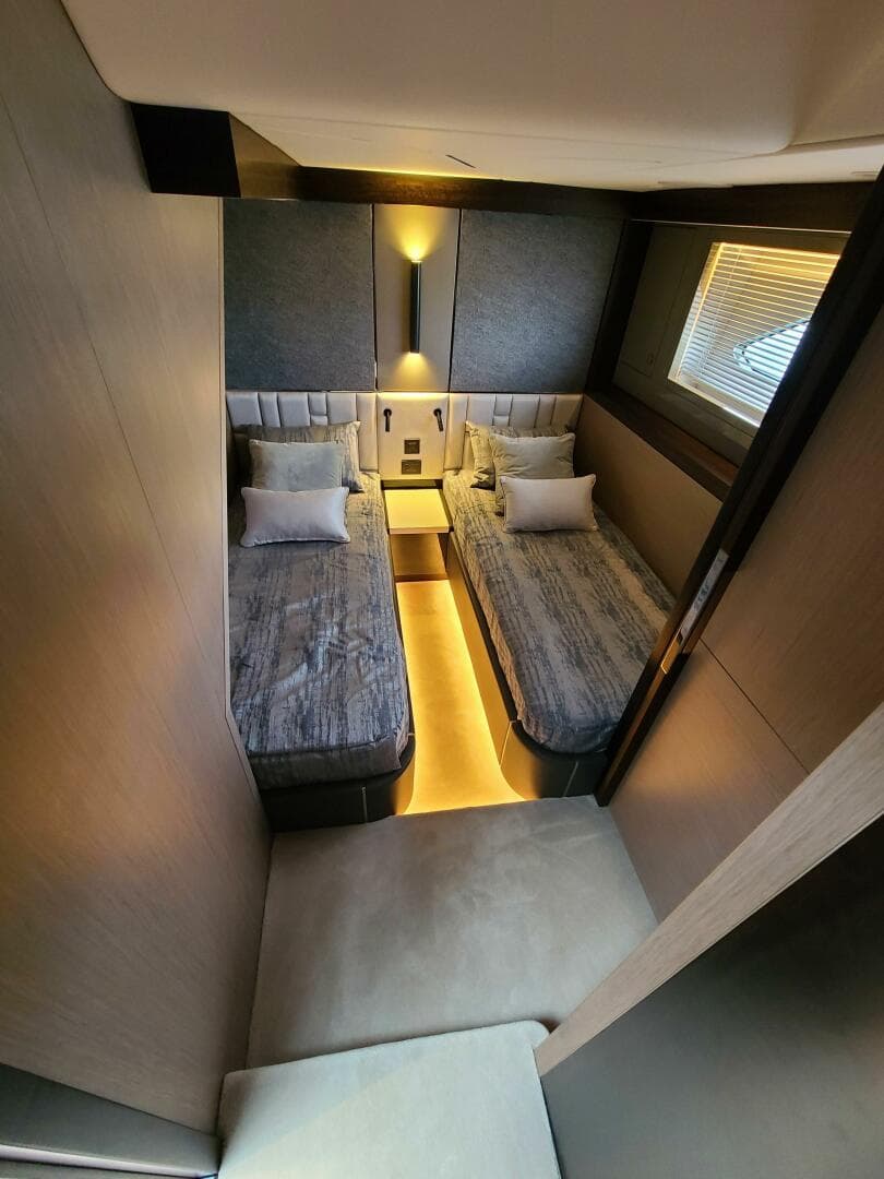 2023 Sunseeker 68 Manhattan — photo 28