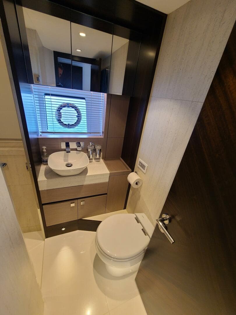 2023 Sunseeker 68 Manhattan — photo 37